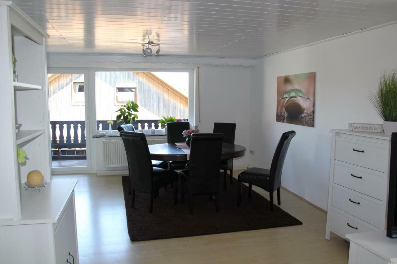 Ferienwohnung Abersfelder Mit Balkon Wildflecken Exterior photo